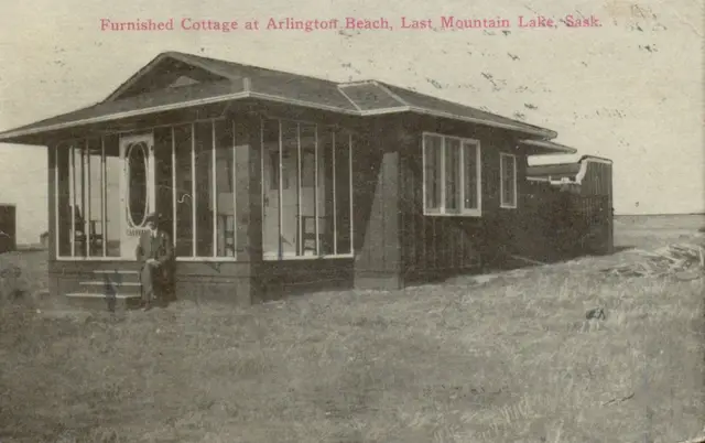 Furnished cottage at Arlington Beach